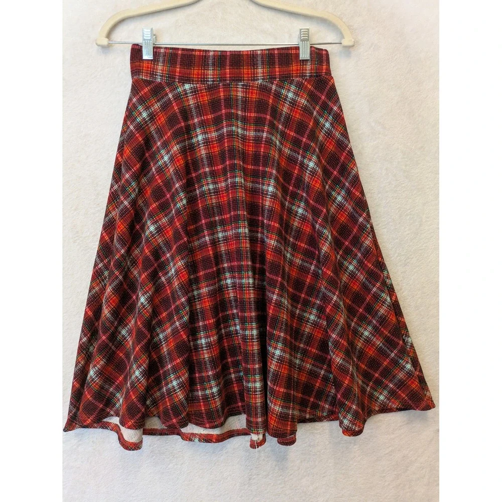 JM Fleurette Circle Skirt Women's Small Red‎ Plaid Tartan Academic Flare Knee